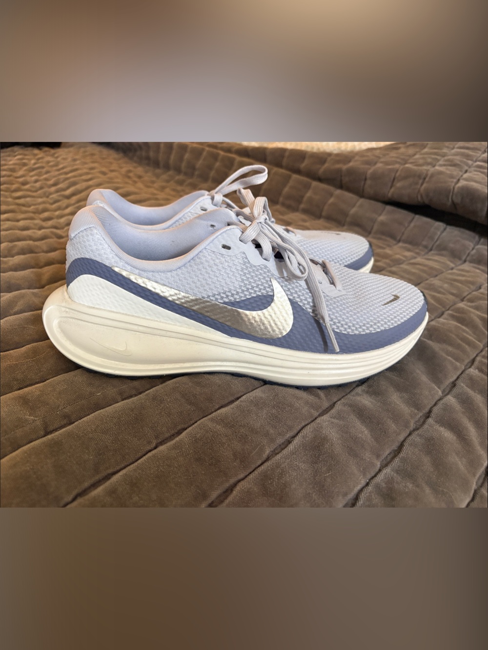 Nike Women’s Light Blue & White Athletic Running Sneakers